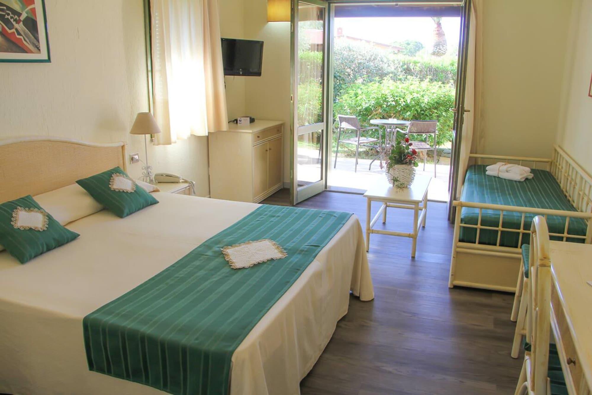 Albaruja Hotel Costa Rei Esterno foto