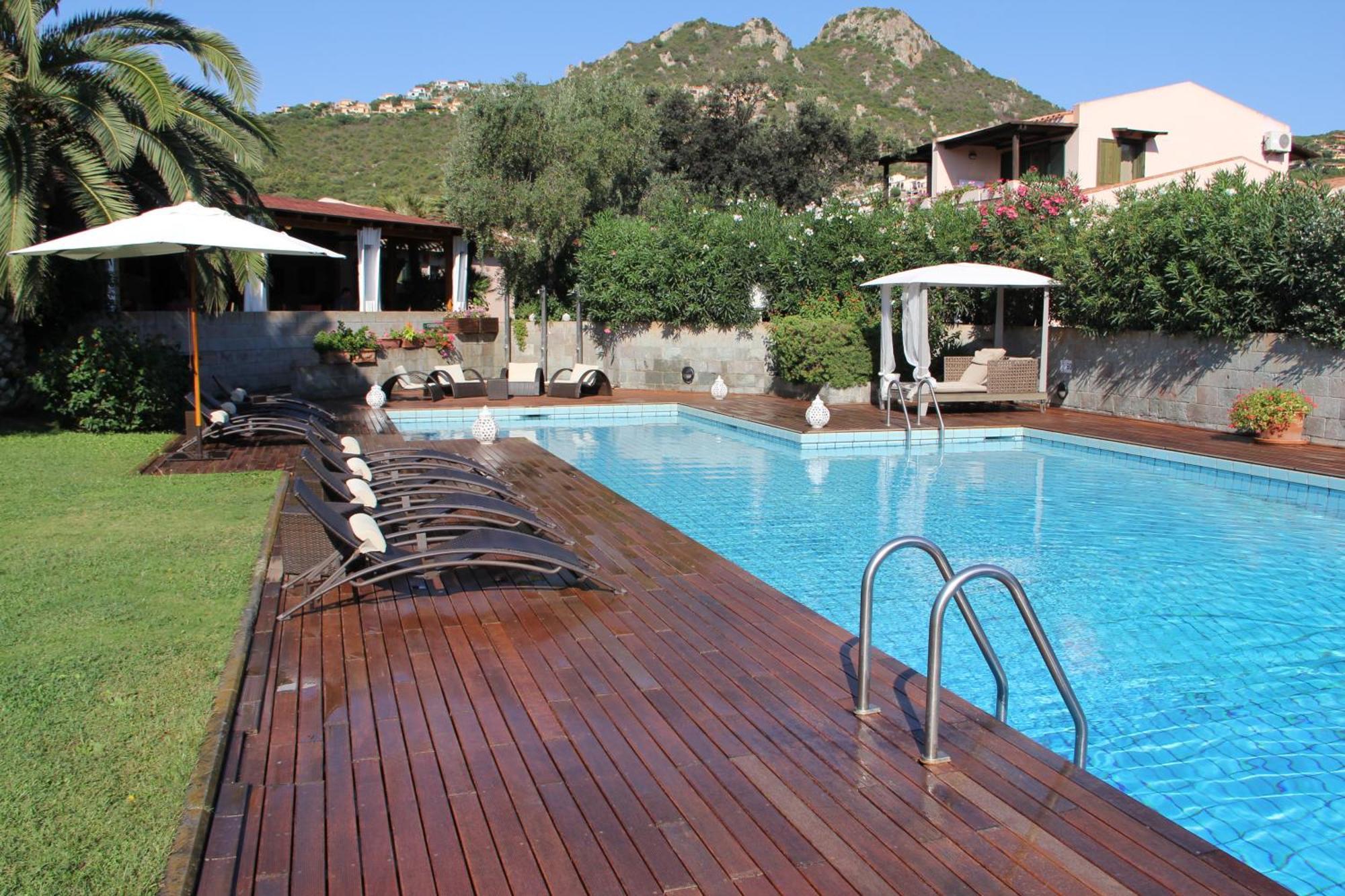 Albaruja Hotel Costa Rei Esterno foto